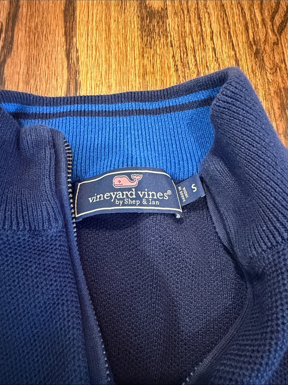 Boys Vineyard Vines size small Navy Half-Zip Sweater with Whale Logo